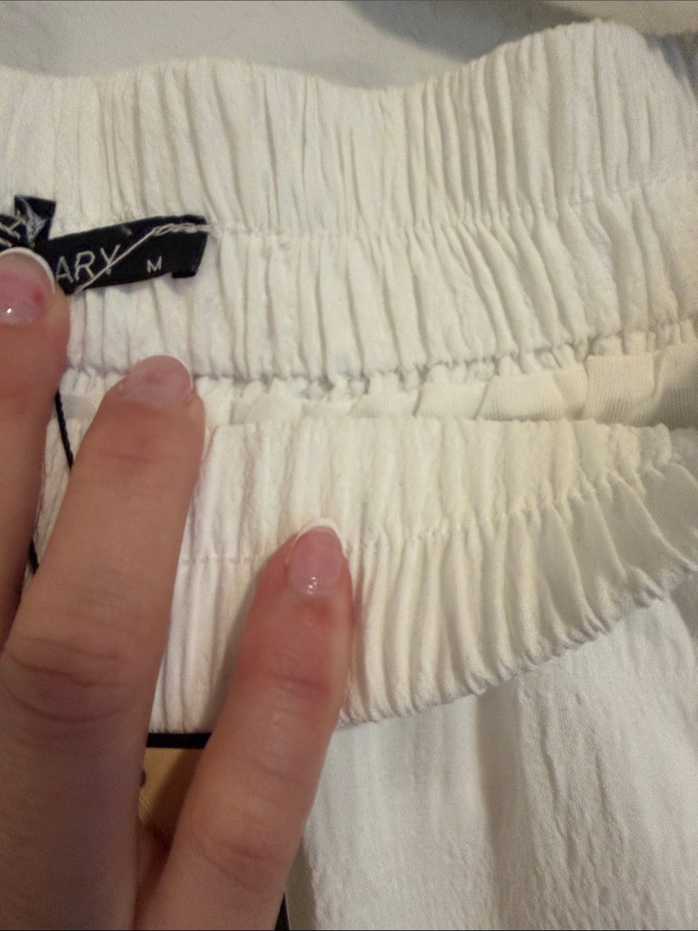 Flowy White Tiered Maxi Skirt with Elastic Waist - Picture 3 of 4